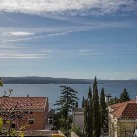 Apartments Maris Crikvenica Bagian luar foto